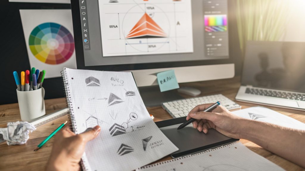 The 8 Best Online Associates in Graphic Design Degrees in 2023