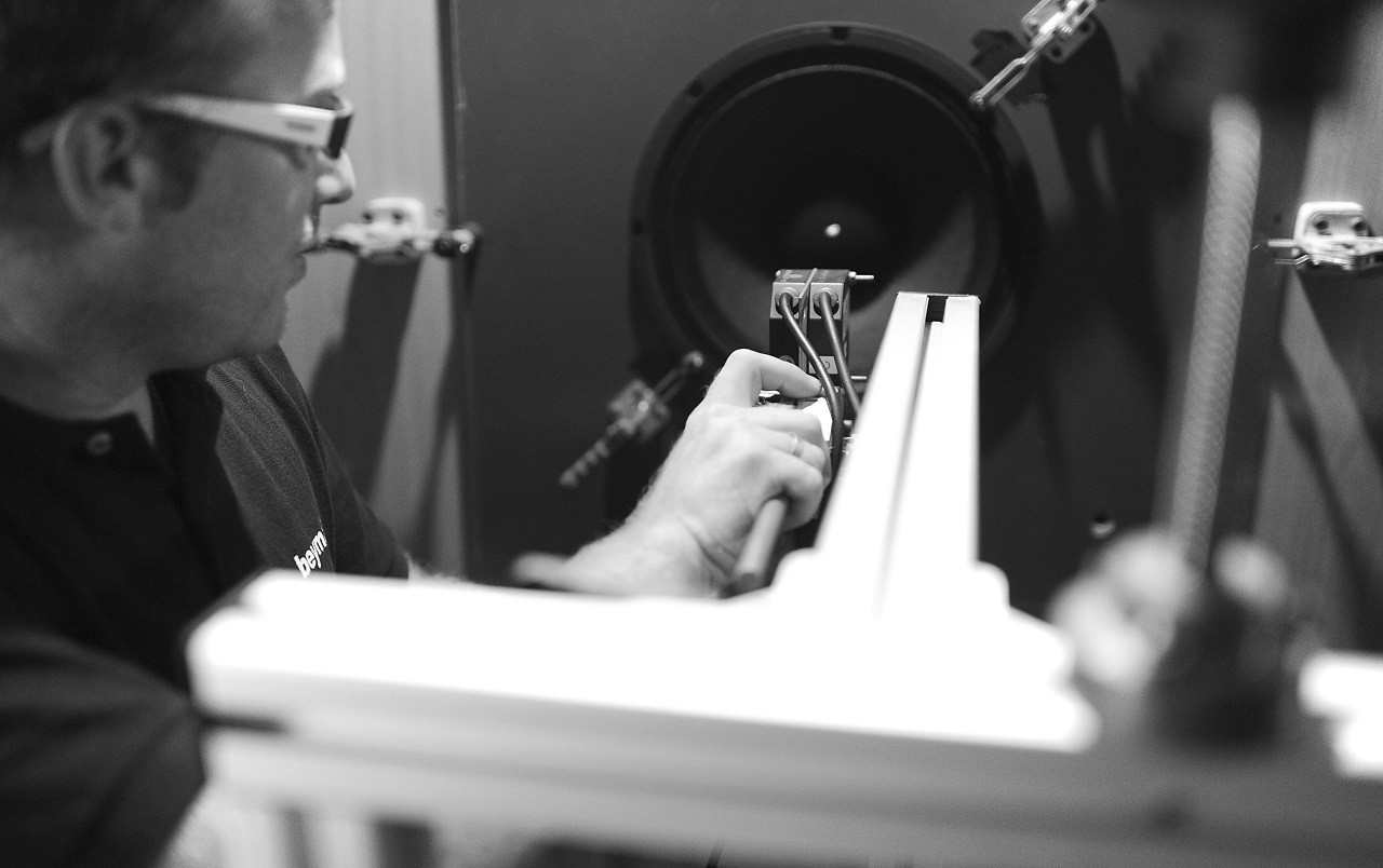 servicii de inchiriere sisteme audio, service şi suport tehnic echipamente