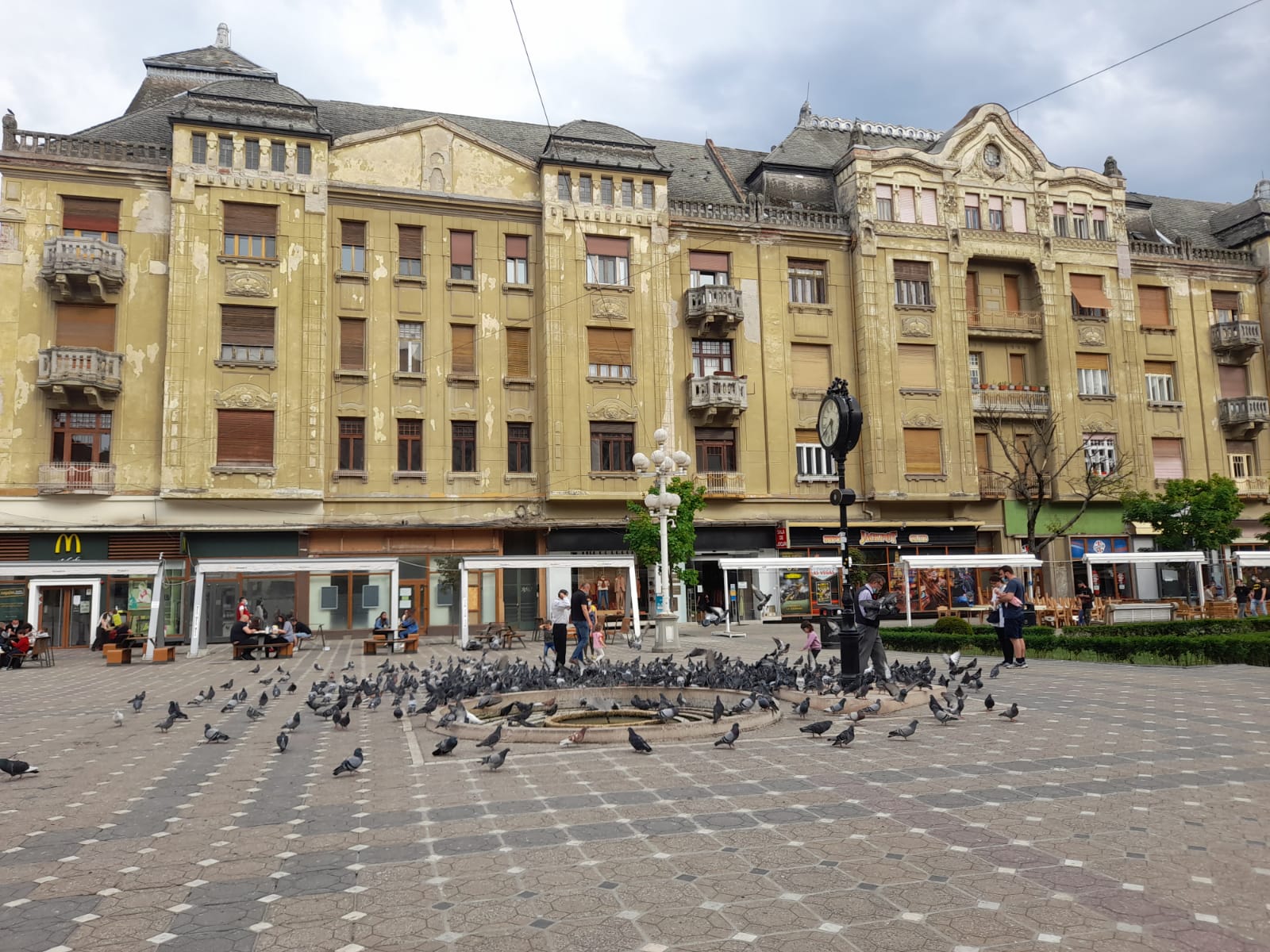 Piata Victoriei Piata Operei PRESSALERT.ro