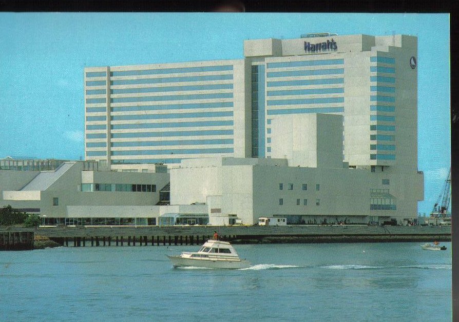 Harrah's Atlantic City, New Jersey Vintage Postcard