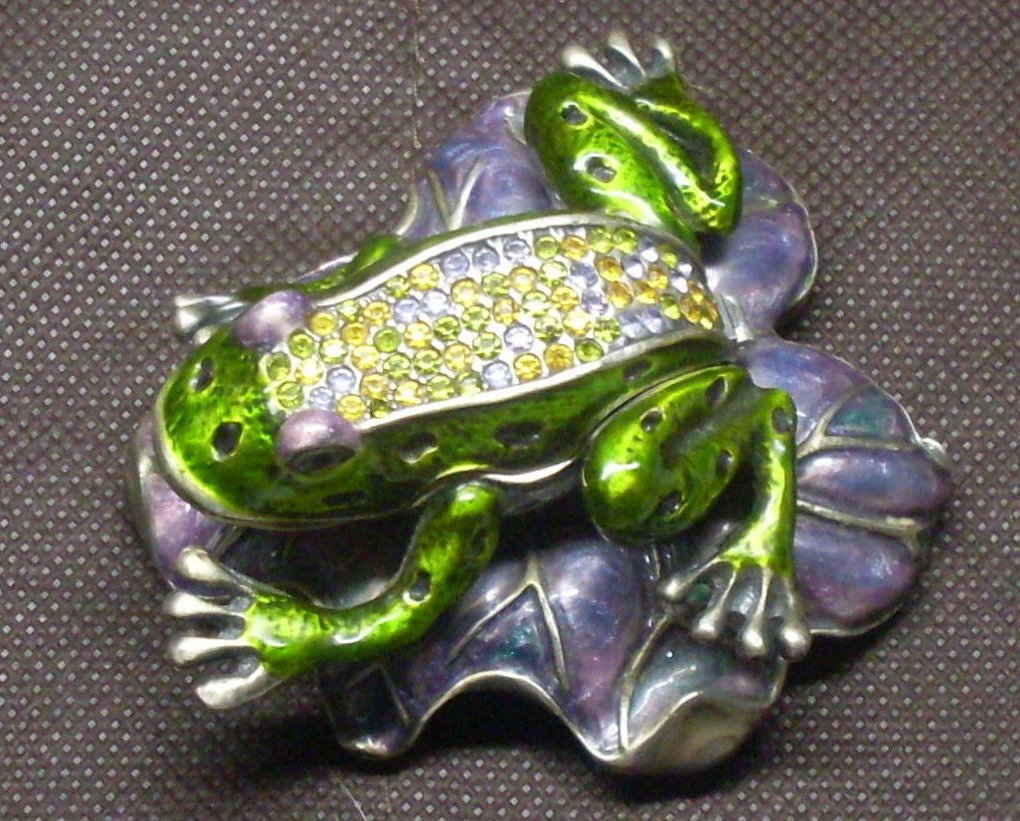 Pewter and Crystal Jeweled Frog Trinket Box Collectible