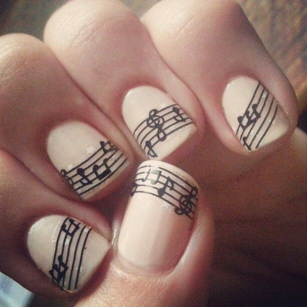 Music Manicure for You to Rock Pretty Designs