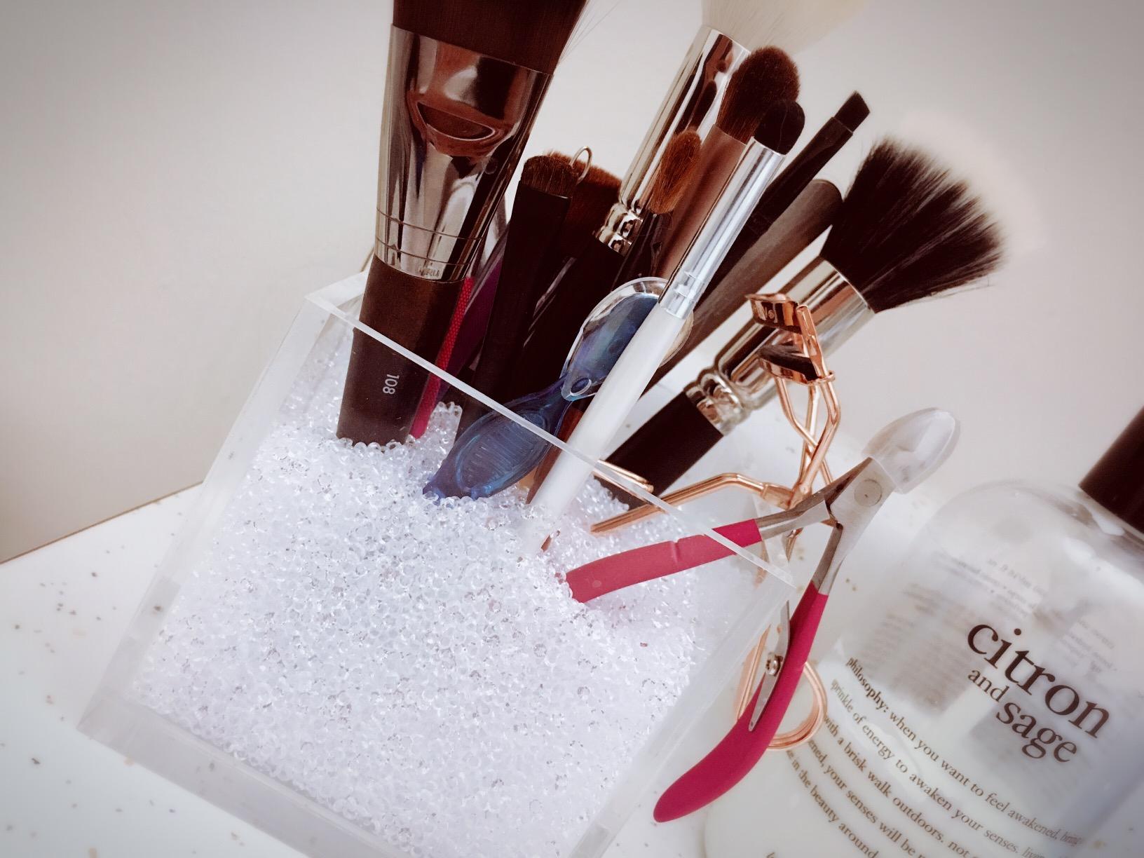 The Best Makeup Brush Holder on AMAZON that Every Vanity Needs!