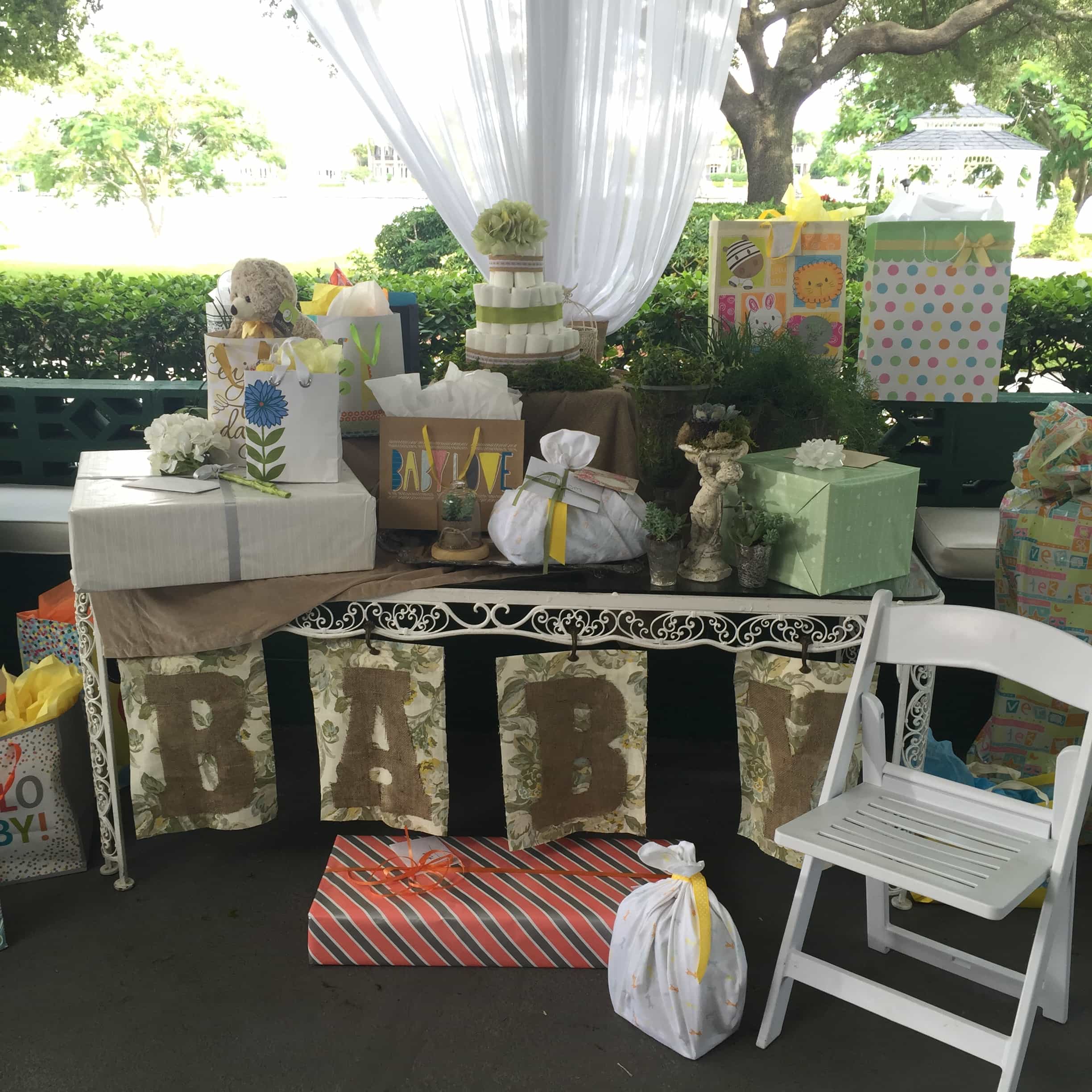 Planning the Perfect Baby Shower Diaper Cake Included! Pretty