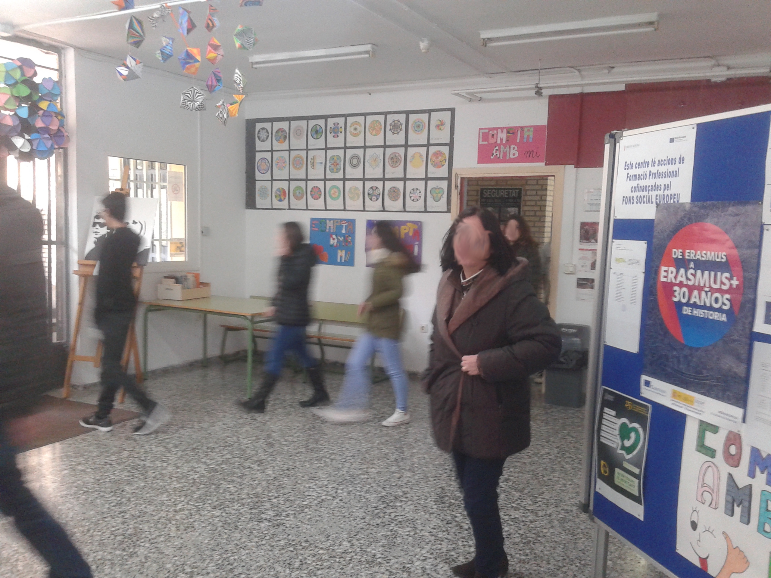 Simulacro en el instituto Jaume II el Just Tavernes de la Valldigna.