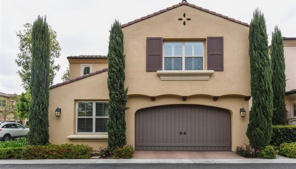 Stonegate Corner Lot Home in Irvine Opened Escrow
