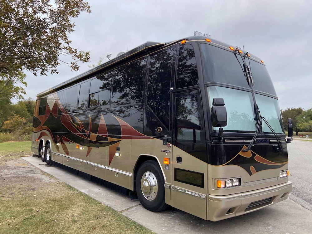 2002 Prevost Featherlite H345Double Slide