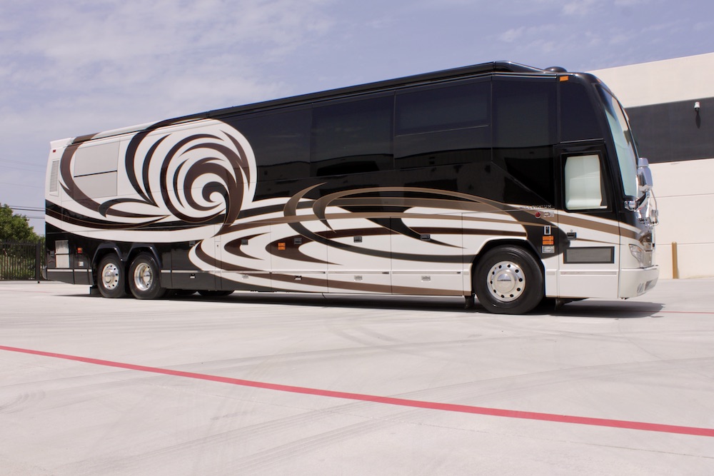 2010 Prevost Millennium H345Double Slide