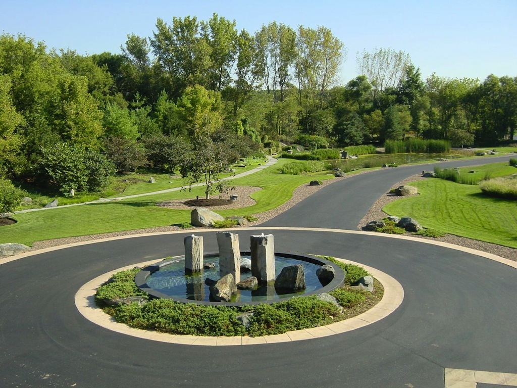 Woodgate Estate 7,900,000 Pricey Pads