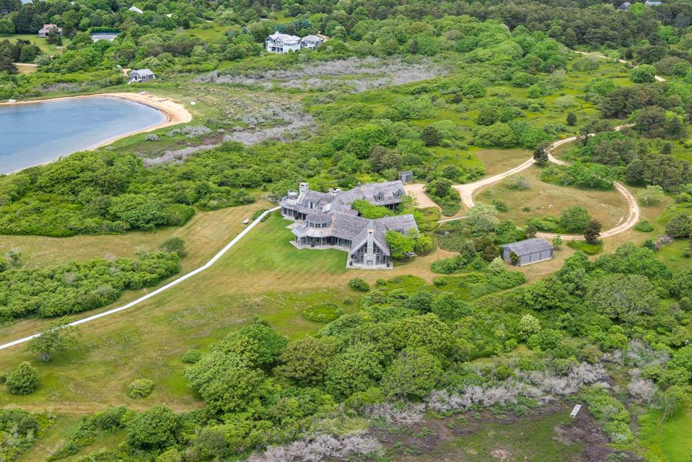 29Acre Martha's Vineyard Family Estate For 22.5Million (PHOTOS
