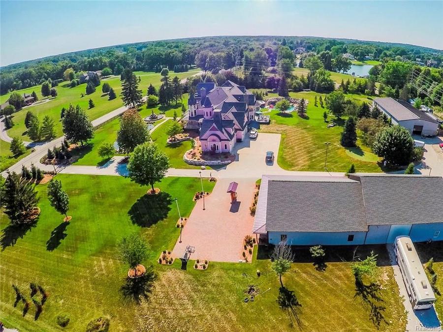 15,000 Sq. Ft. Victorian Mansion Featured On MTV Teen Cribs Lists For