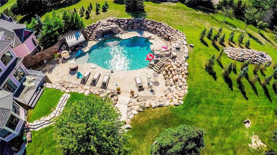 15,000 Sq. Ft. Victorian Mansion Featured On MTV Teen Cribs Lists For