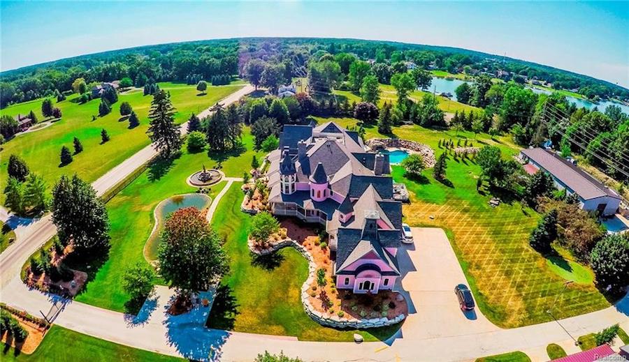 15,000 Sq. Ft. Victorian Mansion Featured On MTV Teen Cribs Lists For