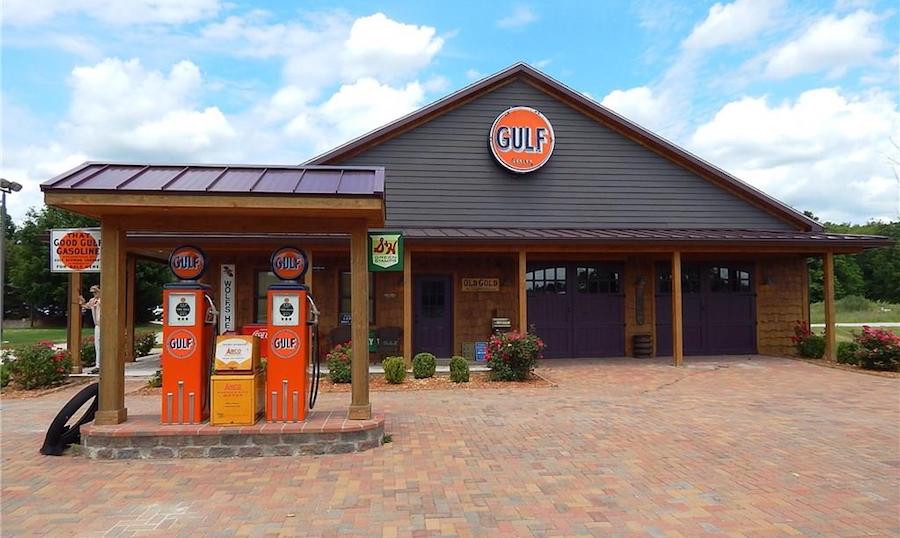 15,000 Sq. Ft. Victorian Mansion Featured On MTV Teen Cribs Lists For