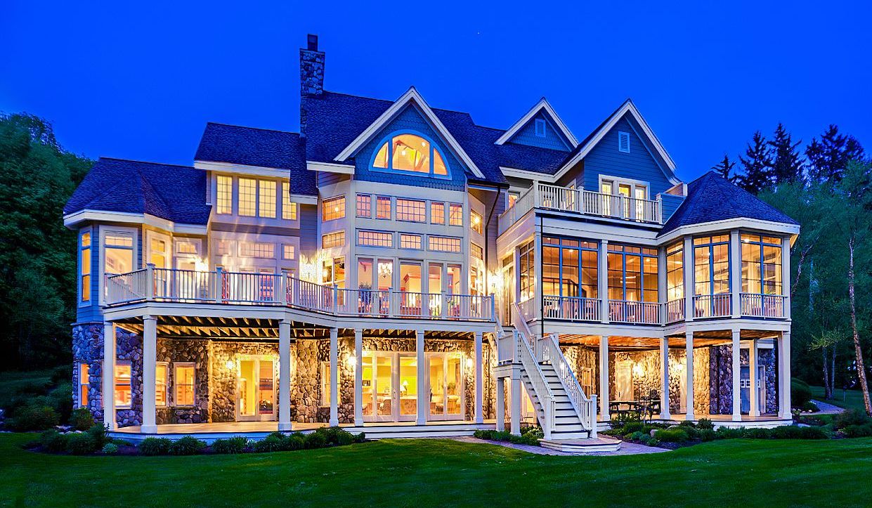 18 Acre Chautauqua Lake Estate in Bemus Point, NY Asks 3M (PHOTOS