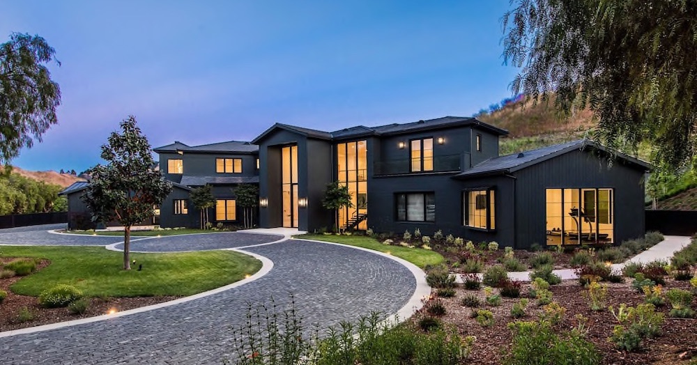 Striking Contemporary Home in Hidden Hills Sells for 10.8M (PHOTOS