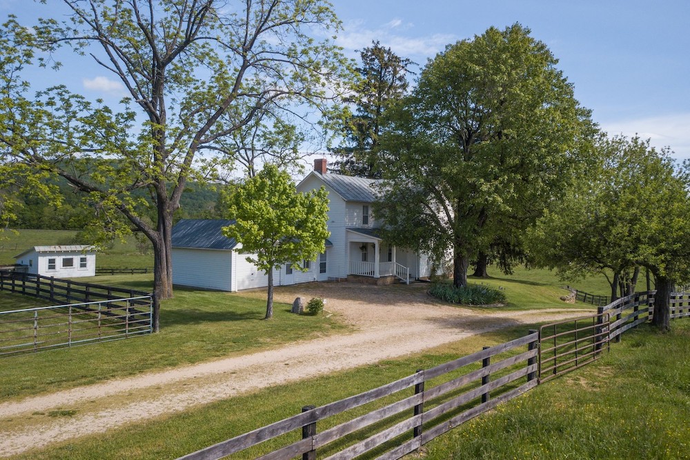 400 Acre Piedmont Farm Asks 6.1M in Sperryville, VA (PHOTOS) Pricey Pads