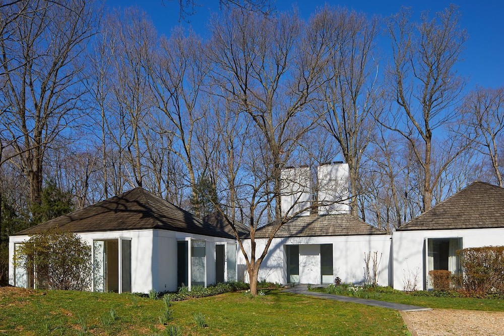 The Jacobsen House by Architect Hugh Newell Jacobsen Asks 4.49M