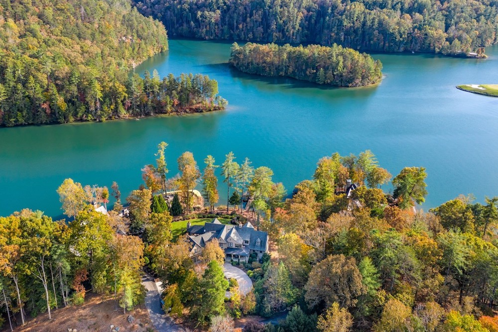 3.6M Lake Keowee Summer Retreat Pending Sale in Sunset, SC (PHOTOS) Pricey Pads