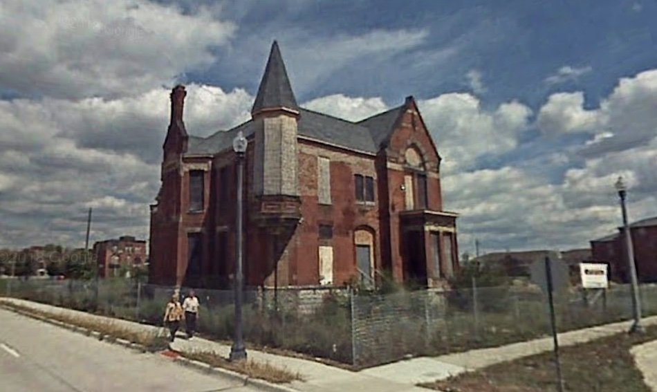 Brush Parks 1870s Ransom Gillis House Restored by Nicole Curtis