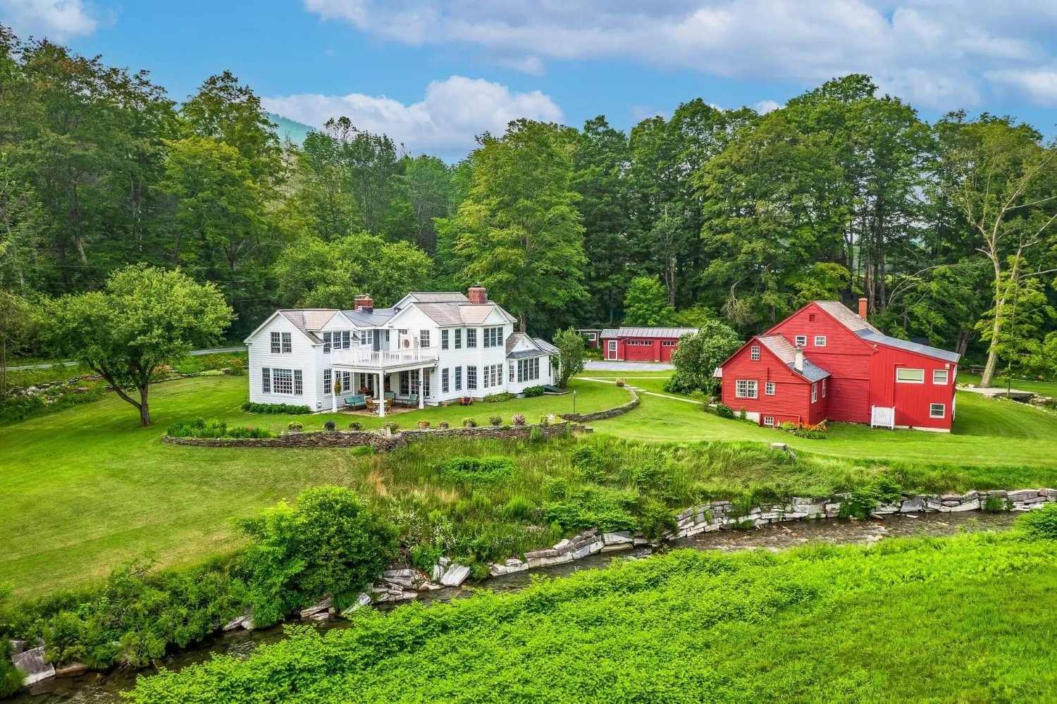 Enchanting 1810 Riverside Retreat Lists for 1.99 Million in Arlington
