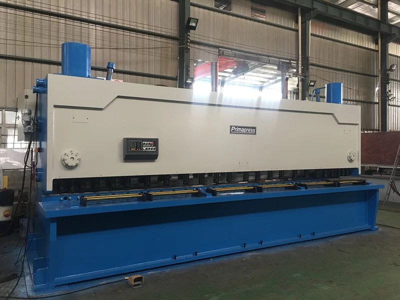 Heavy duty sheet metal guillotine shearing machine iron plate
