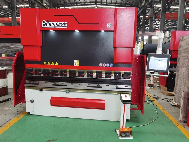 Sheet metal Delem DA58T 4+1 axes Electro Hydraulic CNC Press Brake