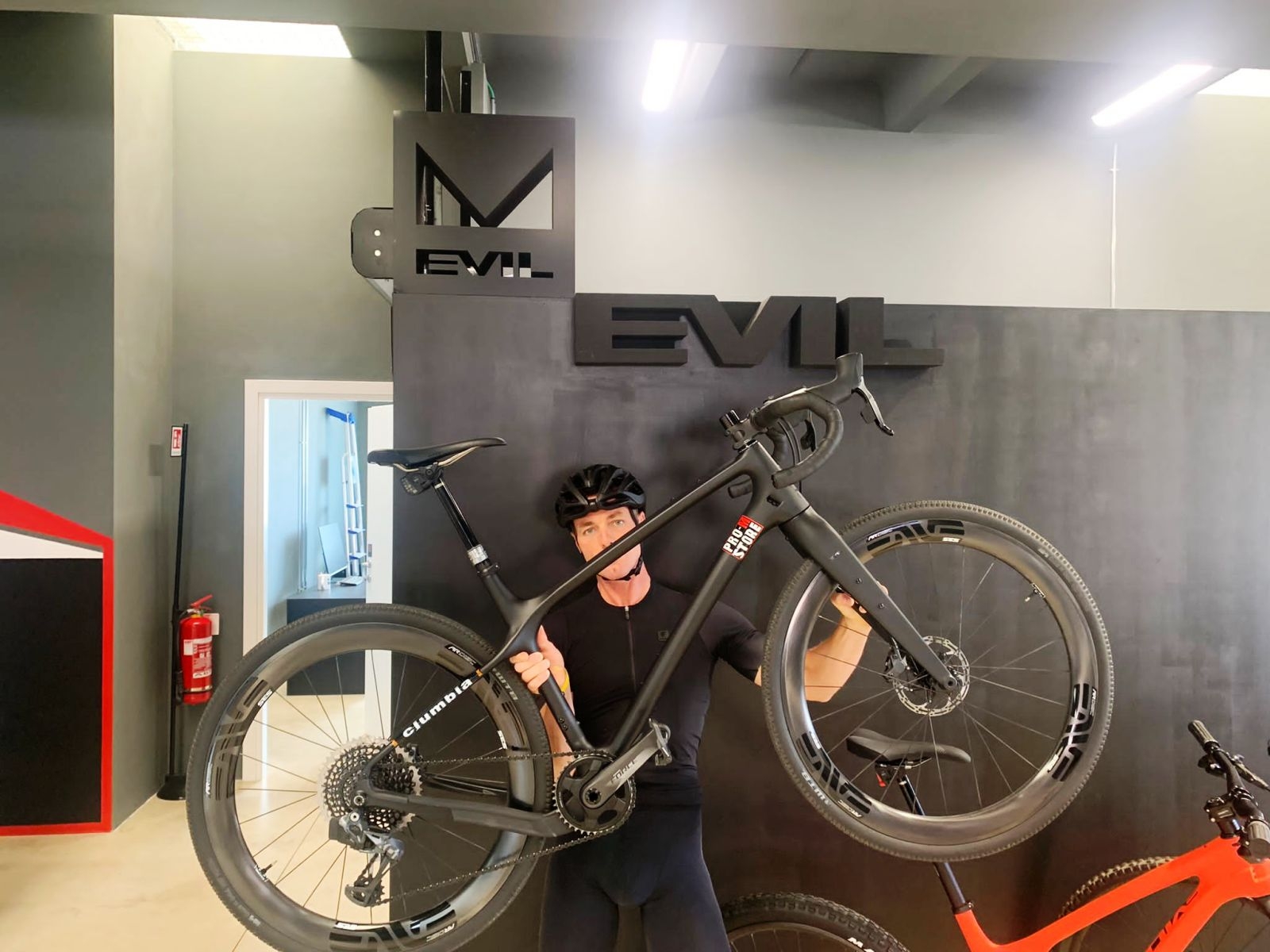 Pro-M – MTB \u0026 Road bikes » Blog Archive Test gravel - Evil Chamois Hagar -  Pro-M – MTB \u0026 Road bikes