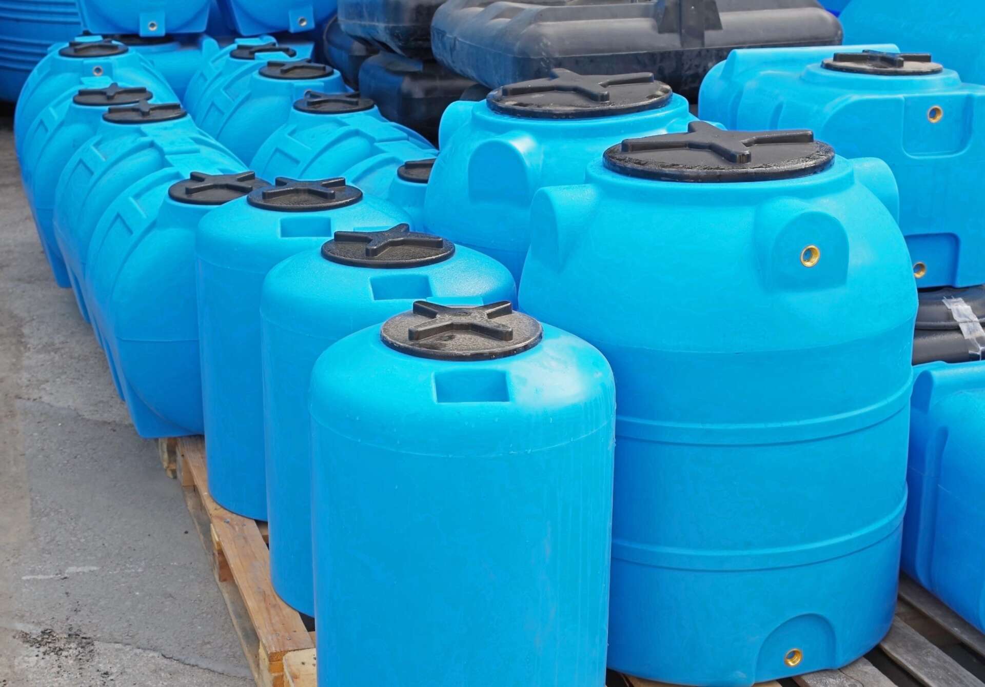 Blue plastic water and liquids barrel storage containers Professional