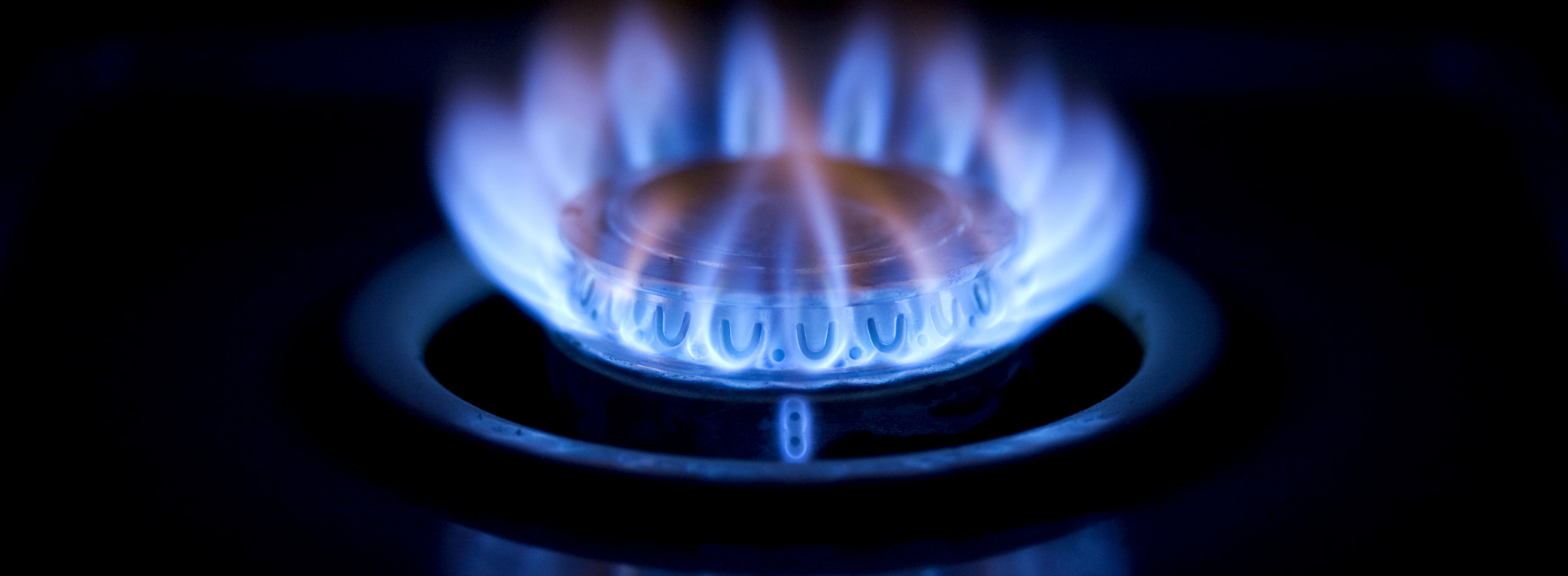 Precise measurement of moisture in natural gas