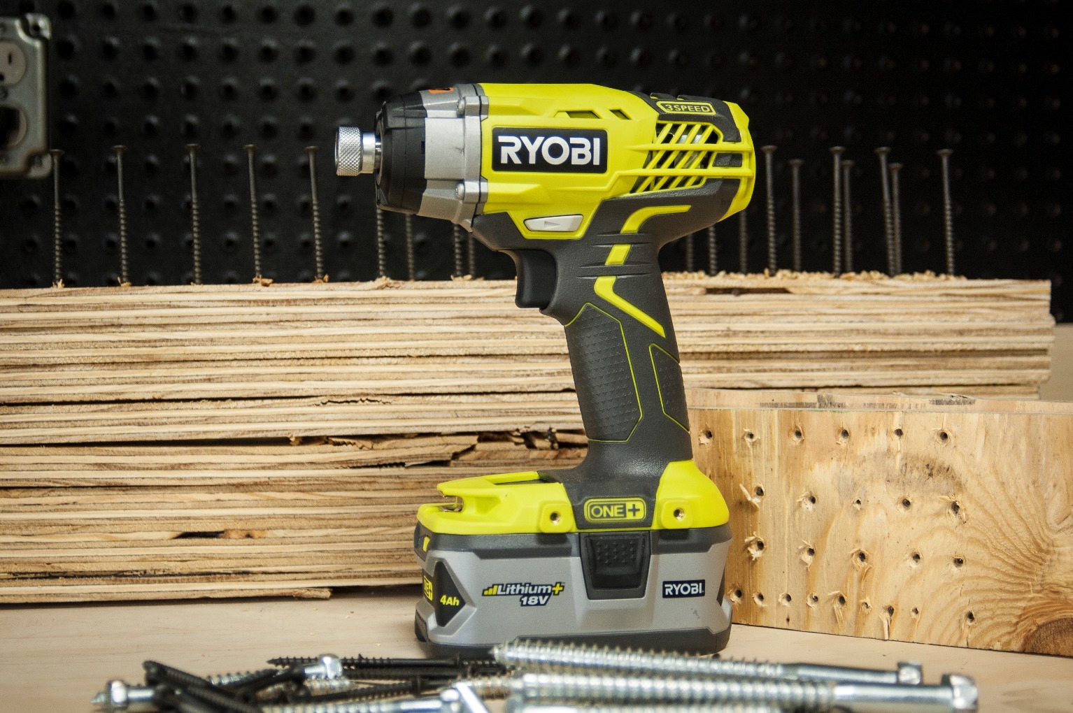 Ryobi P237 - Pro Construction Guide