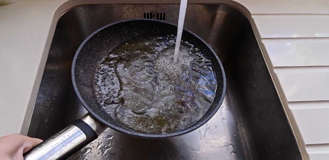 How to Safely Dispose of Deep Fryer Oil Expert Tips