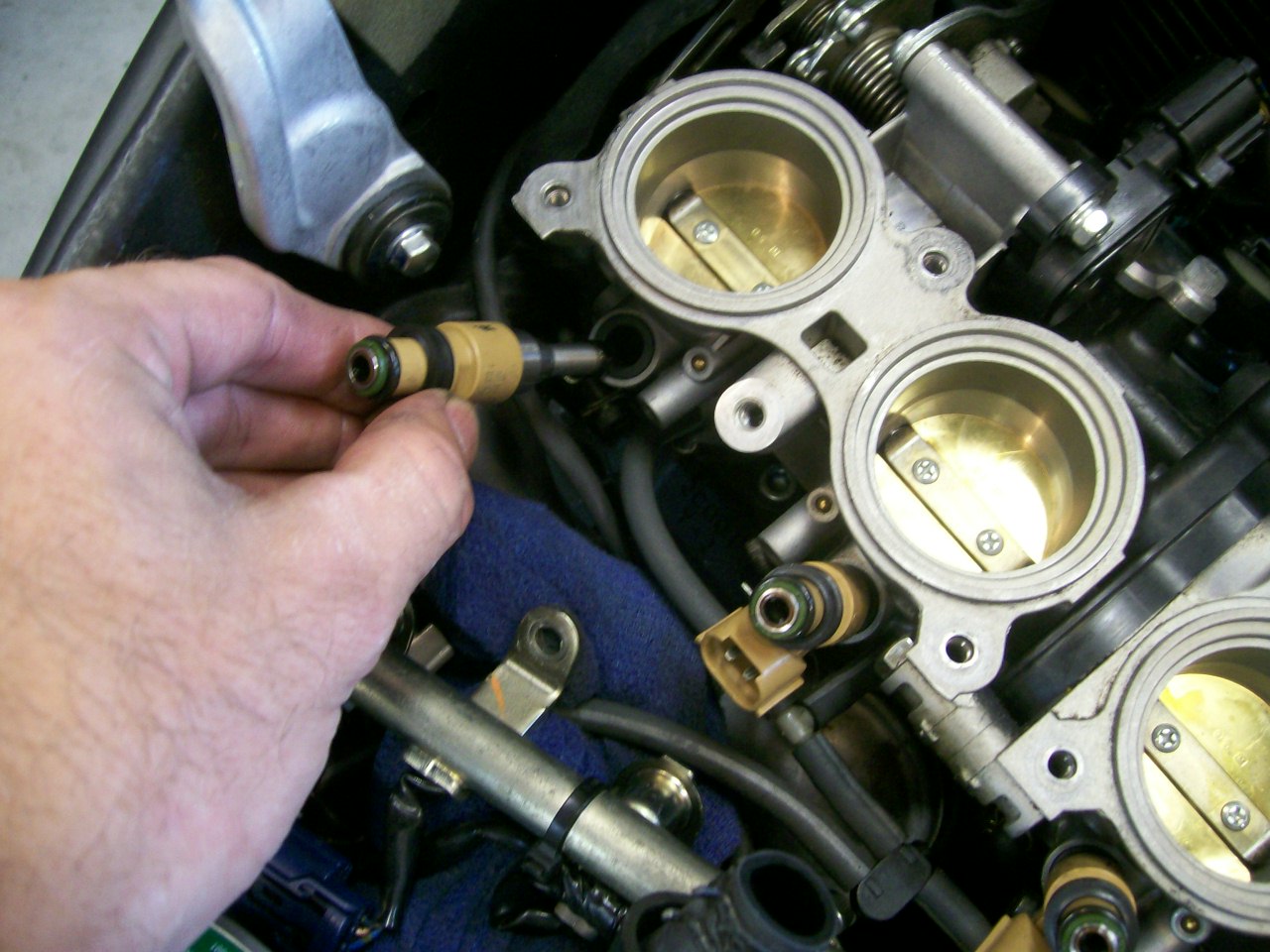 Cleaning Fuel Injectors Yamaha 4 Stroke at Floyd Tilley blog
