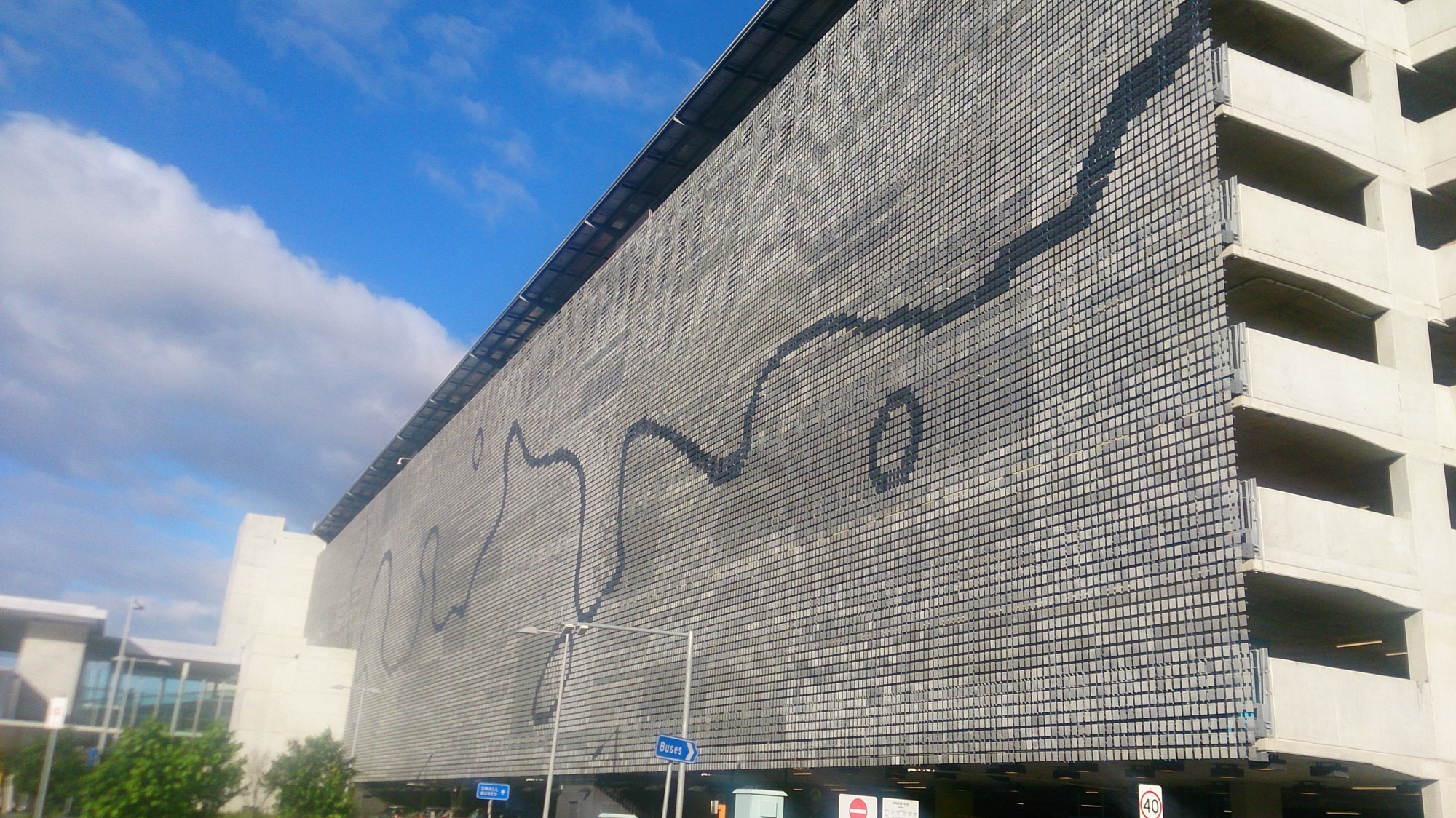 Metal Art Façade, Brisbane Domestic Airport