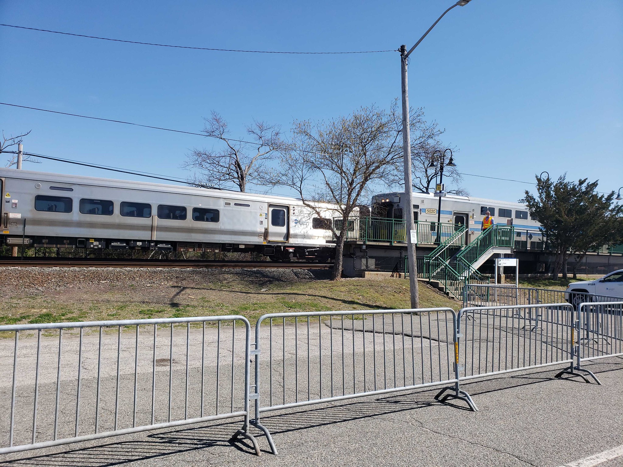 Rail News LIRR to test electric rail cars on Oyster Bay Branch. For