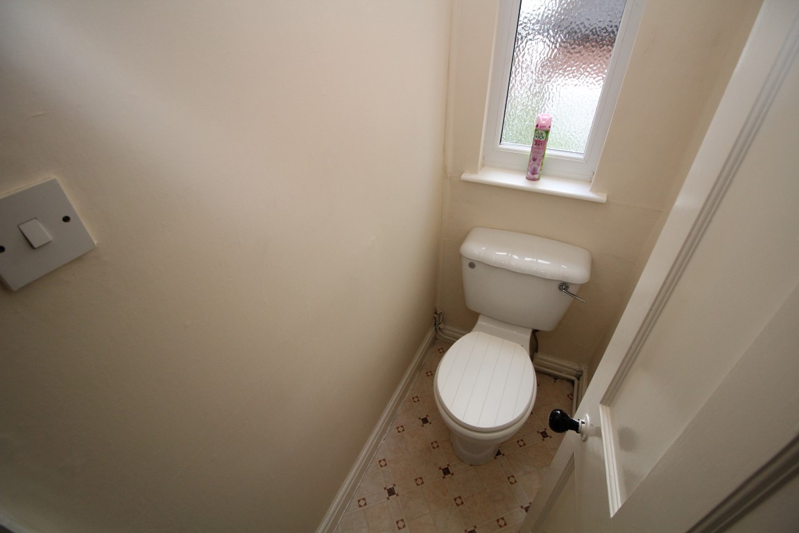 West Street, Prescot, L34 3 Bedroom SemiDetached House To Let