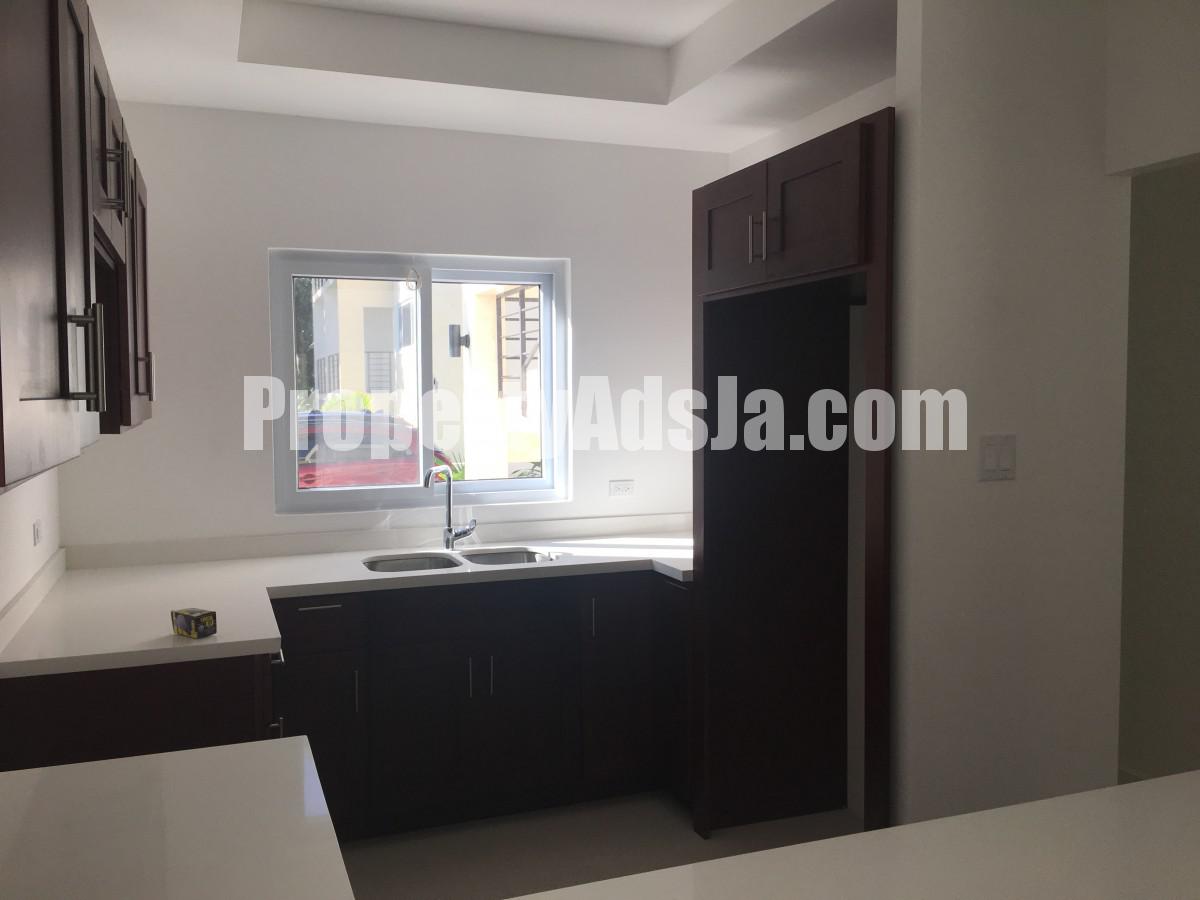 Apartment For Rent in Norbrook Palms, Kingston / St. Andrew Jamaica