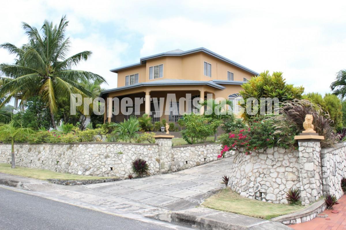 House For Sale in Vista del mar, St. Ann Jamaica