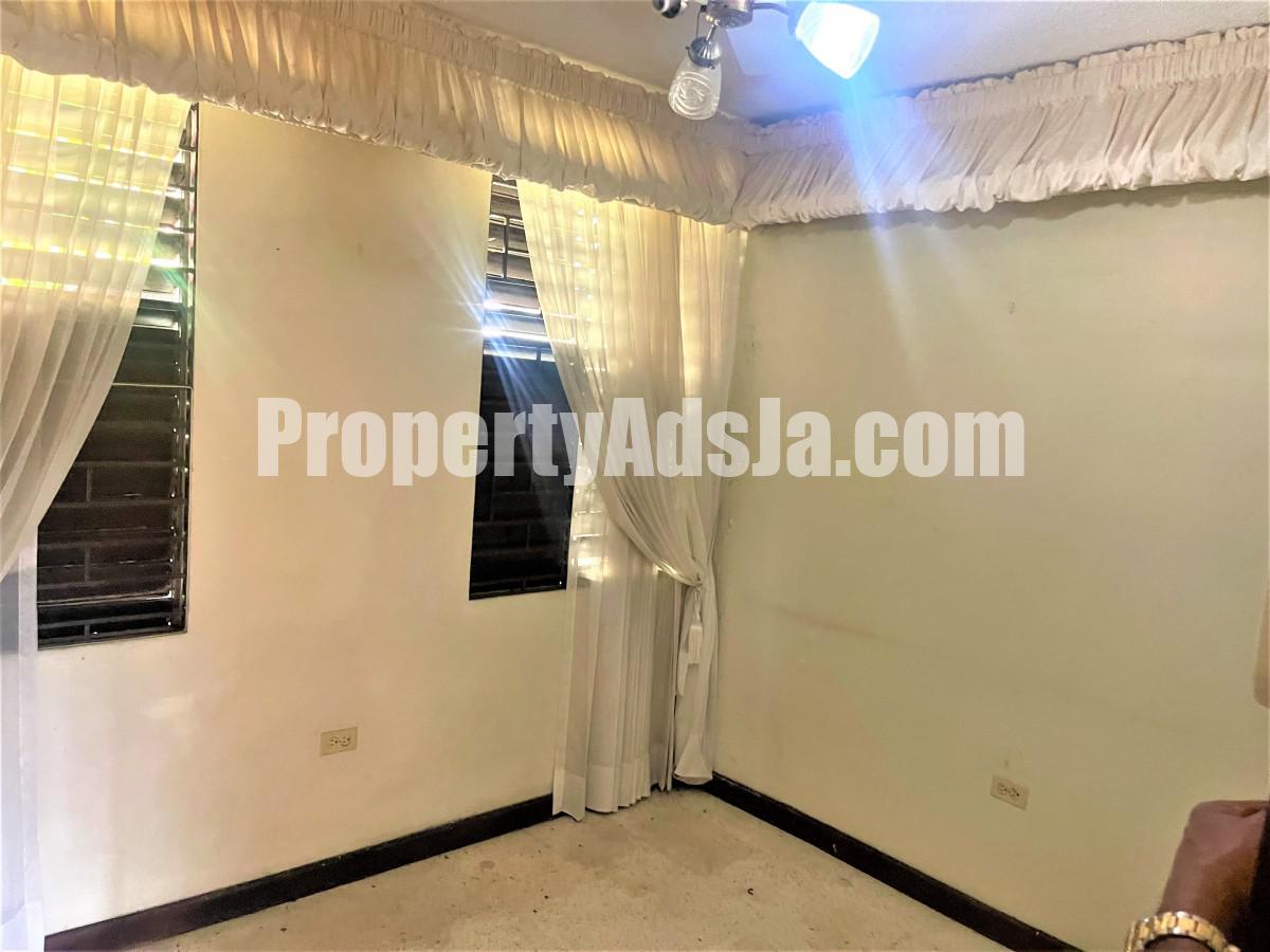 House For Rent in CHERRY GARDENS, Kingston / St. Andrew Jamaica