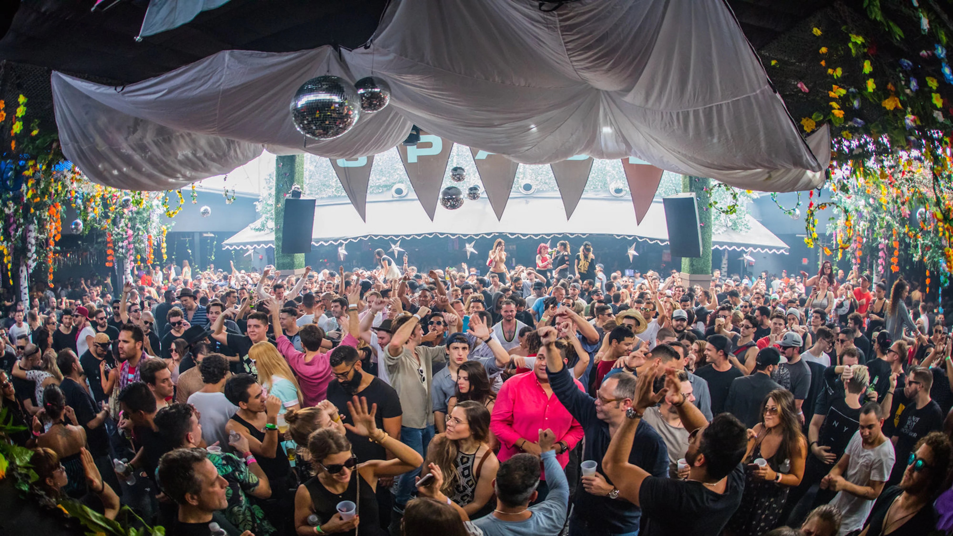 The Best Bars and Nightlife in Miami, Florida