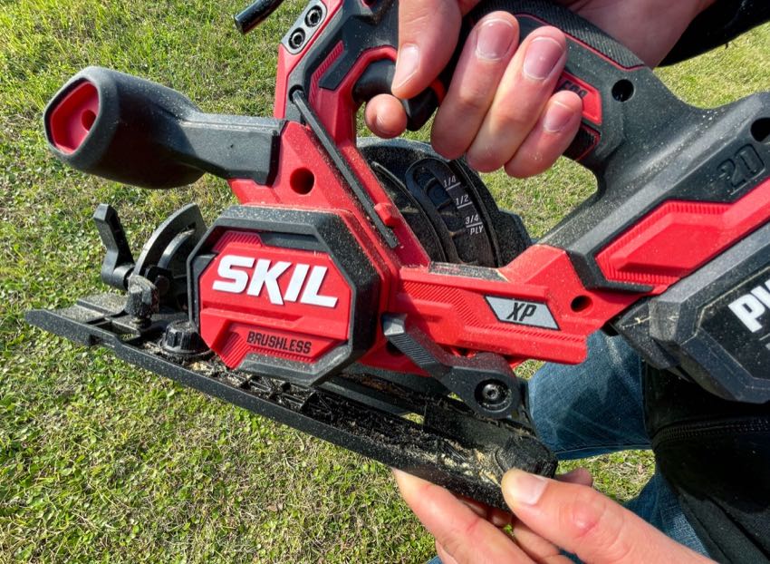 Skil 20V Cordless Circular Saw Review CR5440B Pro Tool Reviews