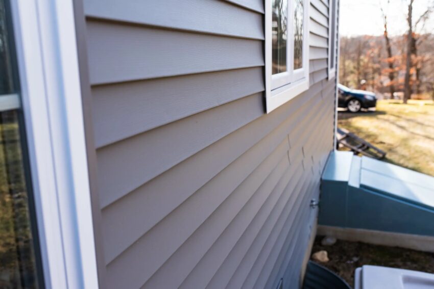 Cost of Vinyl Siding Guide to Installation & Maintenance (2024)