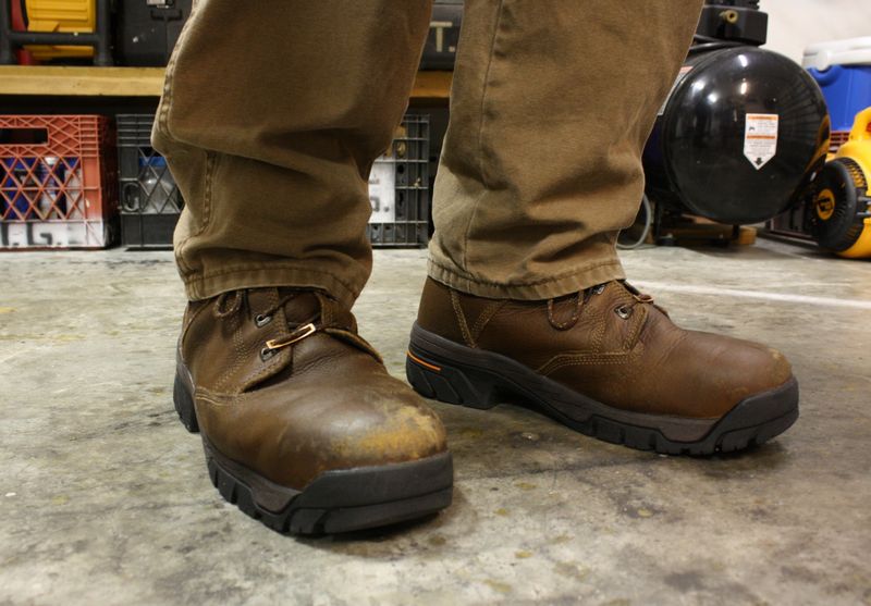 How to Pick a Good Set of Work Boots Find warehouse jobs