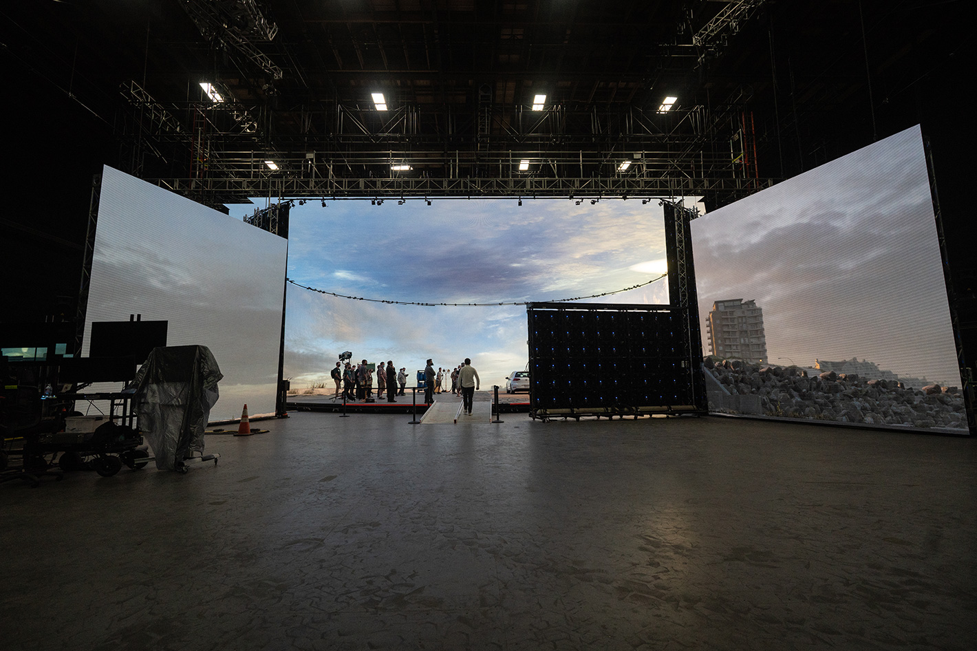 Amazon Studios debuts Virtual Production mega stage by Jose Antunes