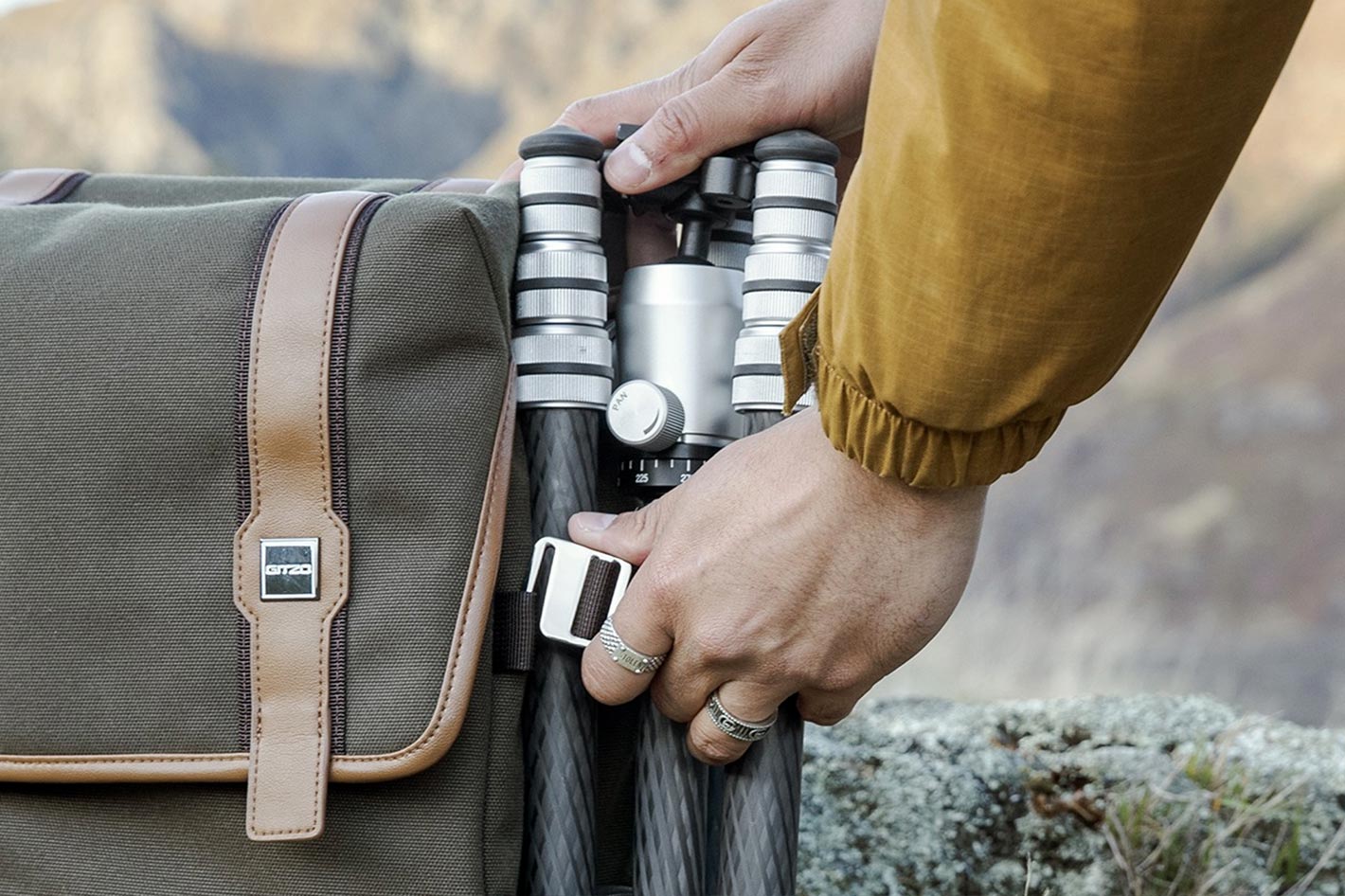 GITZO Légend the repairable tripod and sustainable backpack by Jose