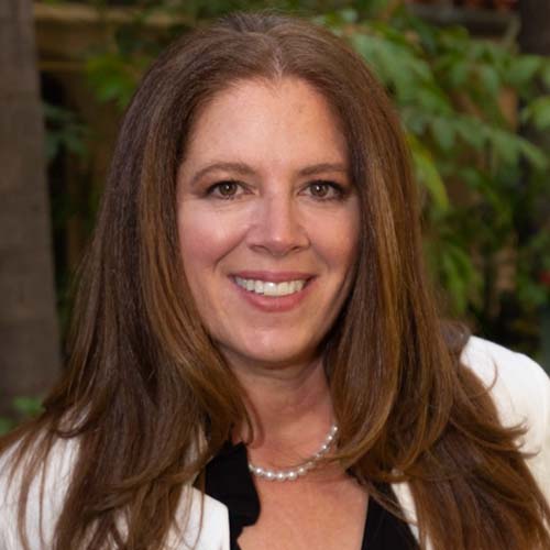 Julie Newman Facebook, Instagram, Twitter [Profiles]