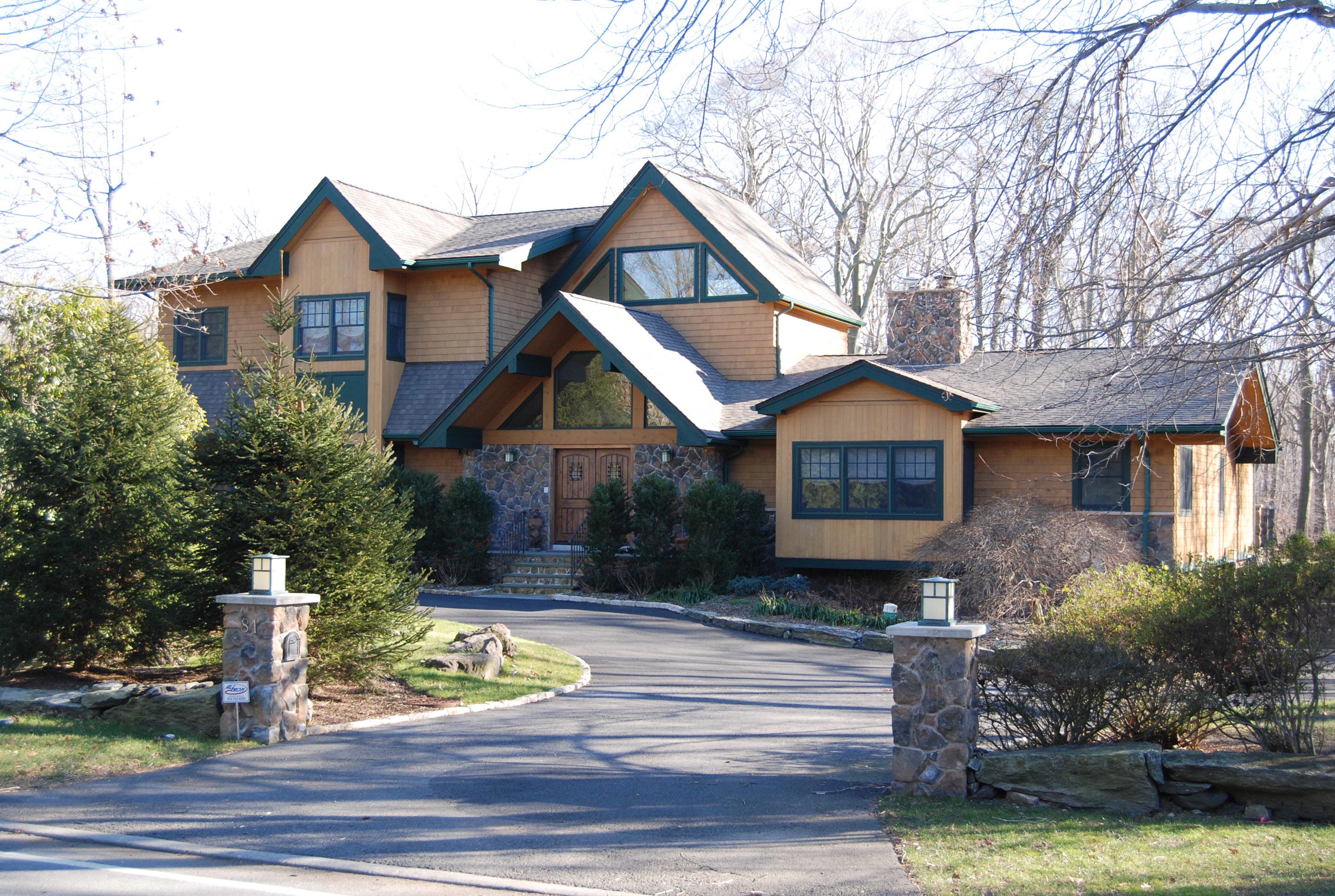 Brookside Estate Paramount Realty USA