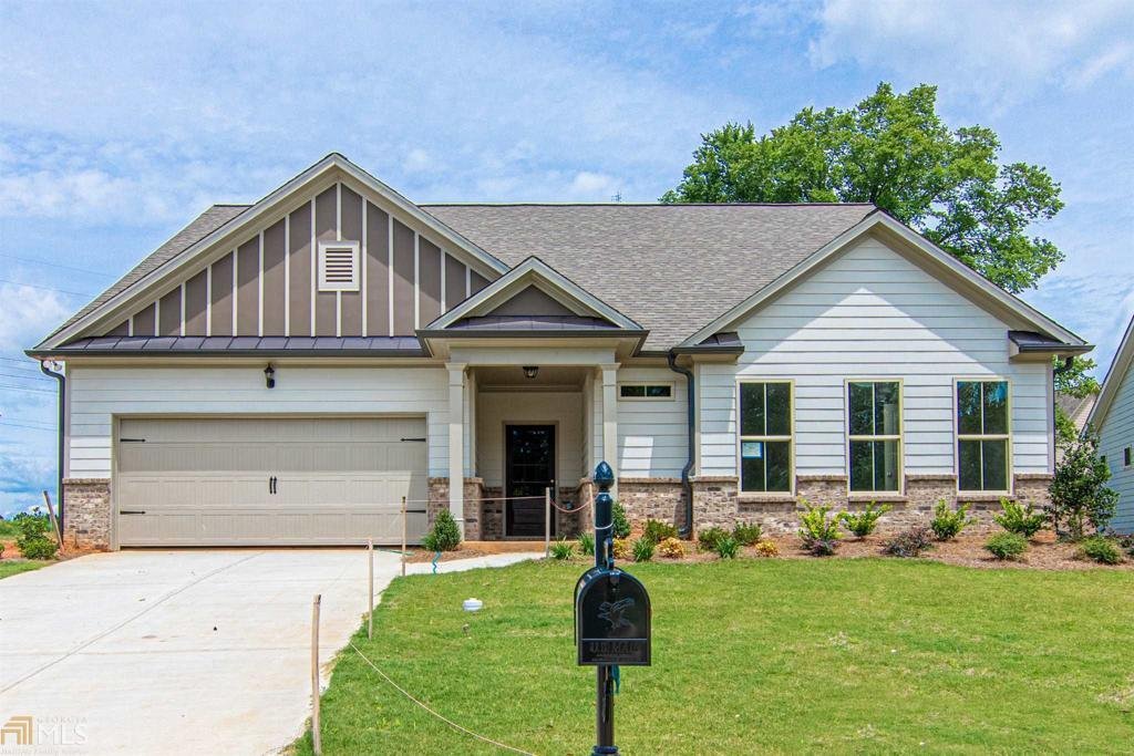 MainLevel Living in Hoschton,