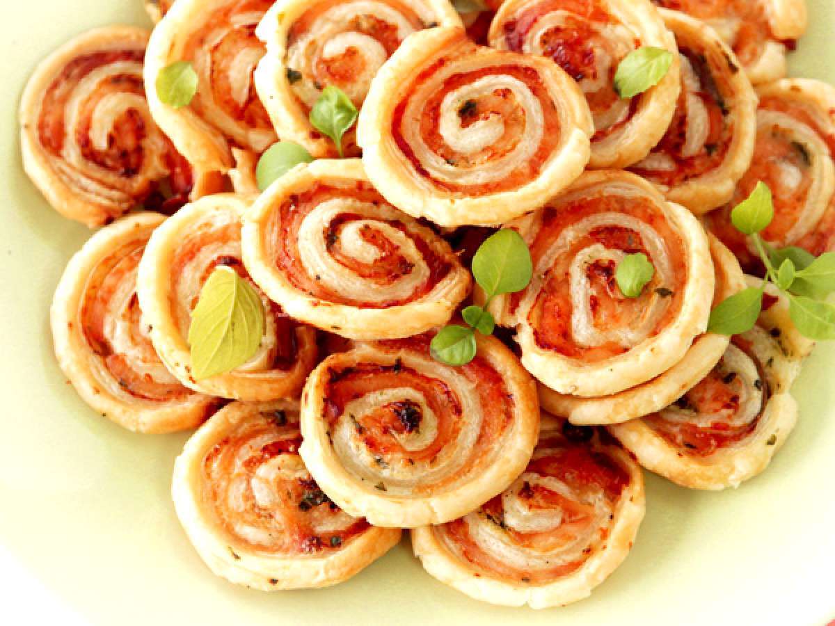FEUILLETÉS APÉRITIFS 208 recettes sur Ptitchef
