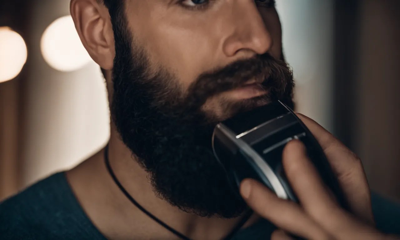 Best Beard Trimmer For Sensitive Skin (2024 Update) Pubbelly